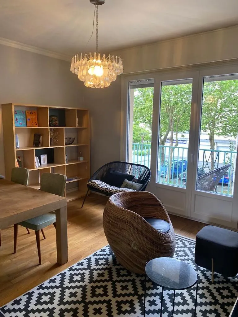 Hypercentral Flat For 6 In Lorient Apartment