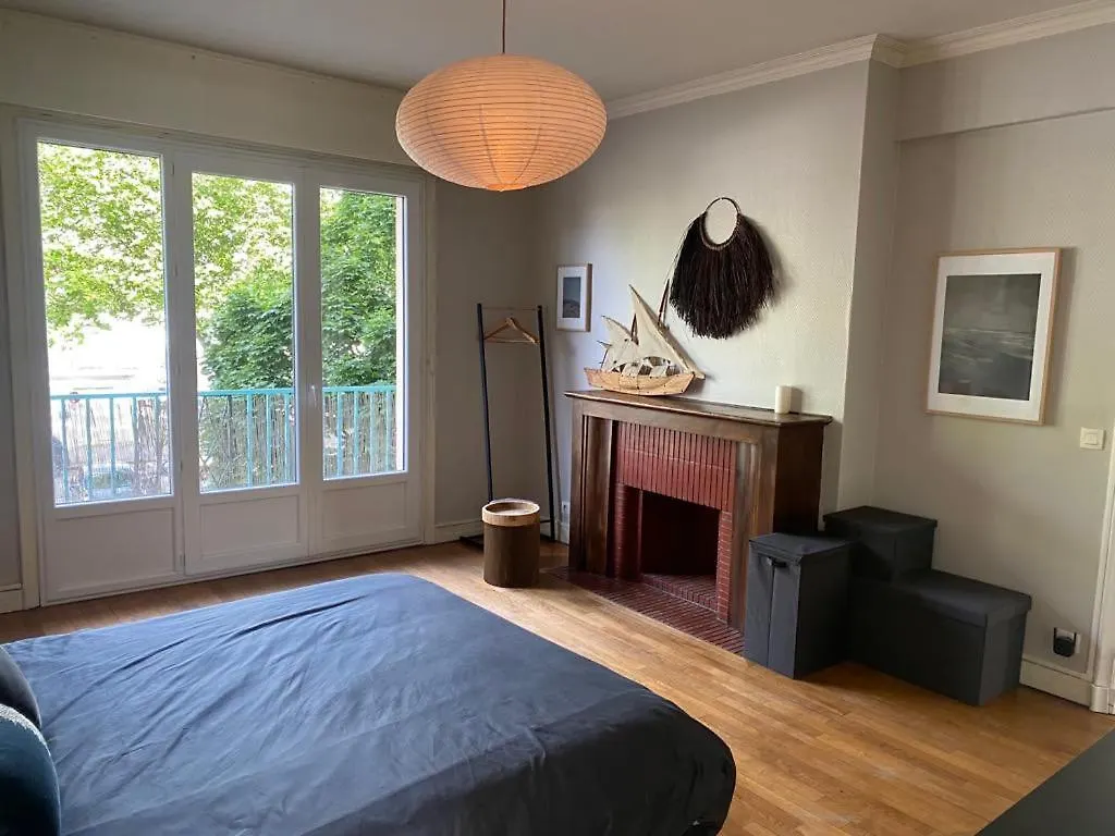 Hypercentral Flat For 6 In Lorient Apartment